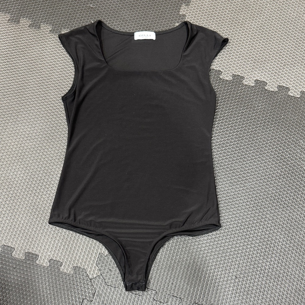 Classic Black Kids bodysuit by Gilli